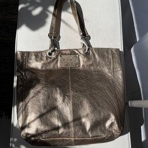 Kenneth Cole XL tote bag in burnished gold leather, w. brushed nickel hardware